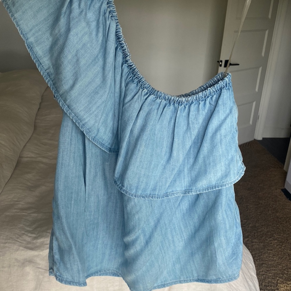 American Eagle One Shoulder